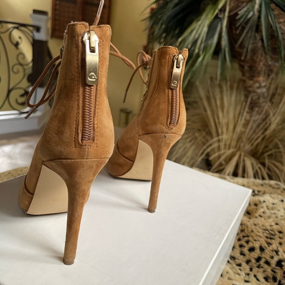 GUESS Suede peep toe booties - Picture 2 of 4